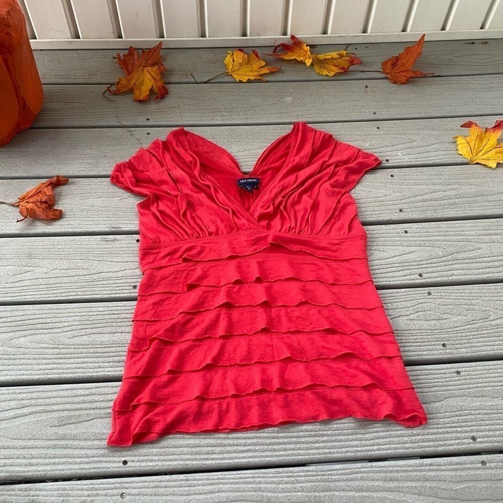 Max Edition Woman’s Red Tiered Ruffle V Neck Dress Shirt Blouse Size Large